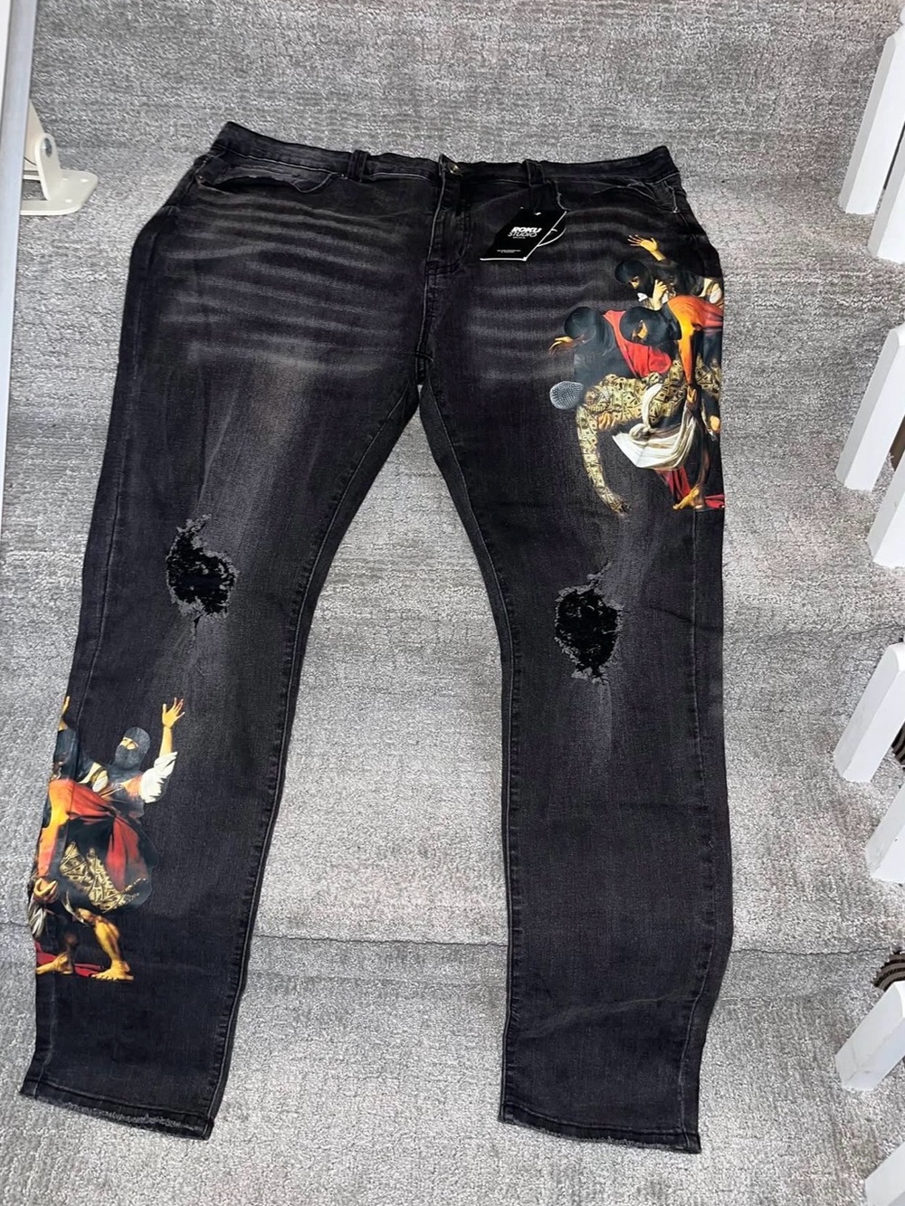 Roku Studio graphic print distressed denim jeans